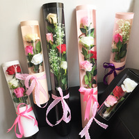 Boîte carrée de luxe personnalisée pour fleurs fraîches, idéale pour la Saint-Valentin, échantillon gratuit, pelliculage mat et gaufrage
