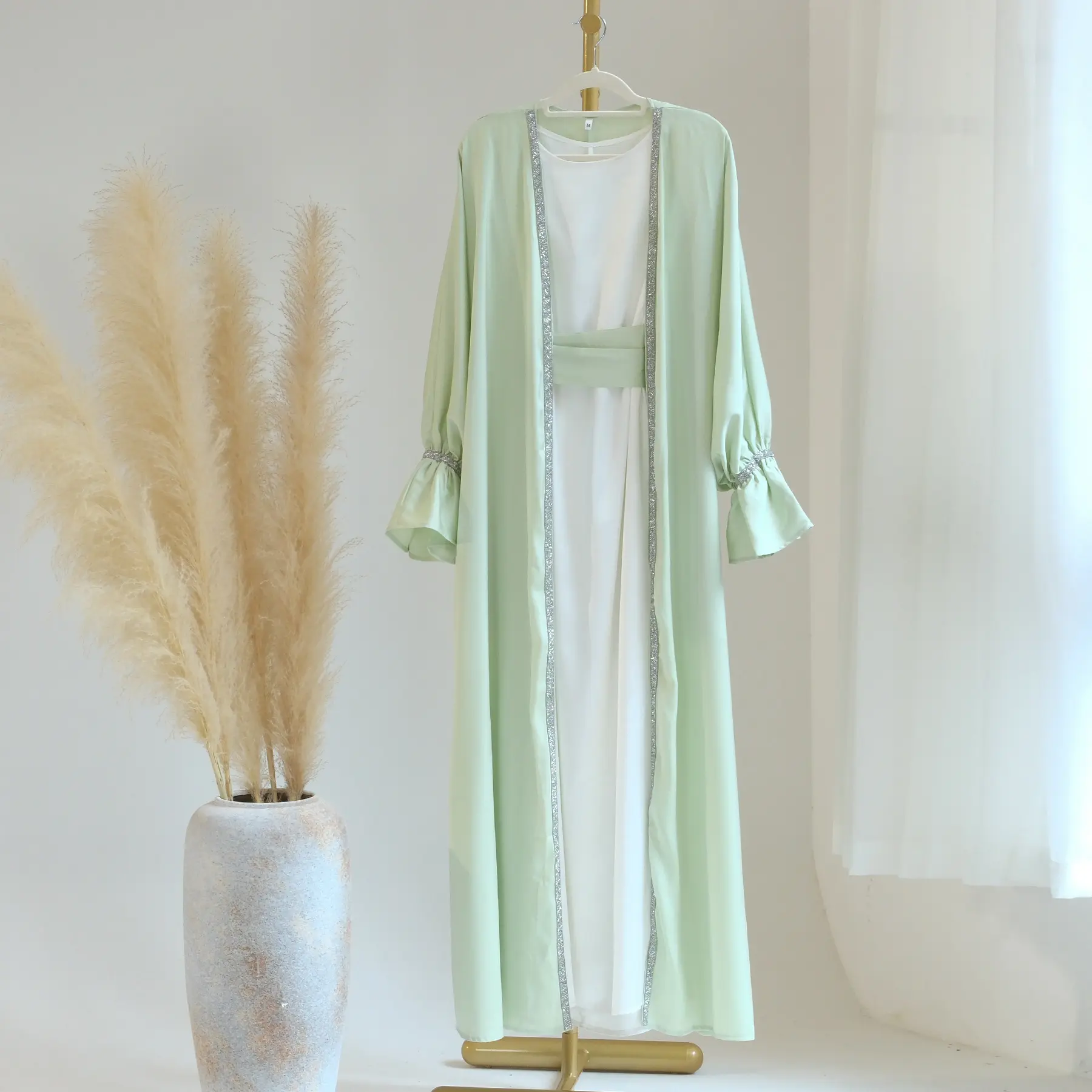 2023New Design Eid Dubai Islamic Elegant Luxury Modest Abaya Women Muslim Dress Turkey Inner Slip Dress Diamond Satin Silk