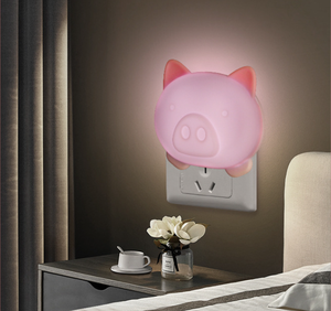 Venta caliente Piggy Design Model Led Lámpara de mesa Creative Cute Decoration Light Kids Night Light - Product Image 6
