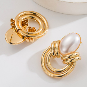 Pendientes de tuerca de perlas de imitación para mujer, joyería de moda para chica, personalidad geométrica suave, exquisitos regalos de fiesta - Product Image 3