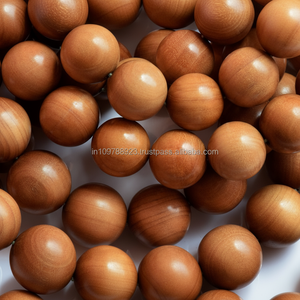 Perlas de Madera de Sándalo Riddhi Siddhi Ecológicas Premium, Fragancia Amaderada Dulce, Alta Calidad, Mayores de 50 Años, Talladas en el Sur de la India - Product Image 1