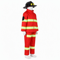 Ensemble de costume de pompier pour enfants avec casque, veste et pantalon rouges avec bandes réfléchissantes, insigne FIRE DEPT pour garçons et filles