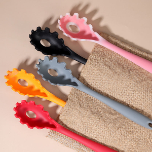 Online Hot Sale Kitchen Accessories Silicone Handle Pasta Spoon High Quality Kitchen Utensils - Product Image 6