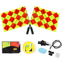 Ensemble de drapeaux d'arbitre de Football, drapeaux de Linesman de Football, cartes rouges et jaunes avec carnet, crayons d'arbitre, sifflets avec lanière