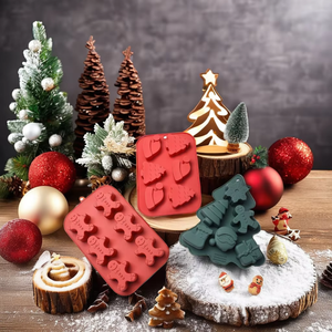 Moldes de Silicona Desechables de 6 Cavidades con Diseño Navideño, Molde para Pastel de Árbol de Navidad, Hombre de Jengibre y Gorro Navideño - Product Image 2