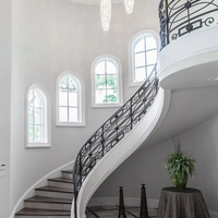 Escalier en colimaçon moderne en bois et métal pour intérieur, escalier courbé avec garde-corps en verre trempé, éco-responsable, personnalisé pour villa en Australie