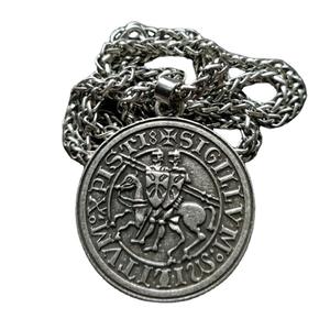 Joyería vikinga, colgante de Caballero de doble cara, collar de caballero credo de asesino Latino griego, collar de Caballero del templo, venta al por mayor - Product Image 5