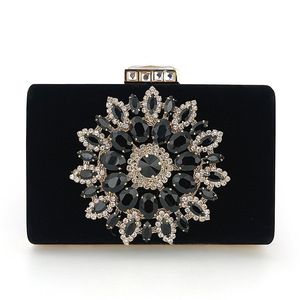 Bolsos de mano de diseño para mujer, con marco metálico, para cena, venta al por mayor, bolsos de noche blancos con cristales. - Product Image 1