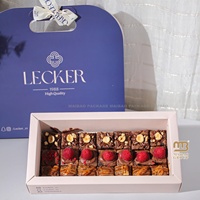 Luxe Ramadan Eid chocoladeverpakking met gouden folie gravure, dadels, Midden-Oosten doos