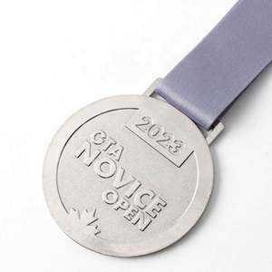 Medalla de Oro Deportiva de Fútbol, Karate y Carreras con Logotipo 3D de Aleación de Aluminio Pulido, Diseño de Fábrica, con Grabado e Impresión de Cinta Personalizada - Product Image 6