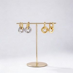 Boucles d'oreilles géométriques Huggie, couleur or et argent, en alliage de zinc, bijoux tendance pour femmes - Product Image 4