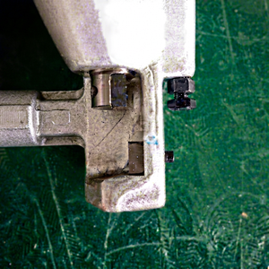 Cisaille à barres d'armature 22 mm à roulement hydraulique, haute sécurité, pour usage en construction - Product Image 1