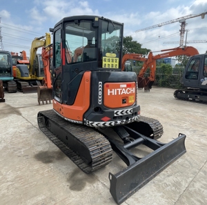Excavadora Usada Hitachi ZX65 Original Japonesa de 6.5 Toneladas - Product Image 4