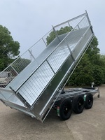 SUV remorqué ferme ordures sable 3 essieux 3 voies multi-fonctions camion hydraulique benne latérale à plat benne basculante remorque