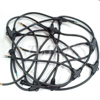 Câble de lampe à LED Connecteur étanche extérieur en forme de T à 4 canaux, câblage 4X18AWG