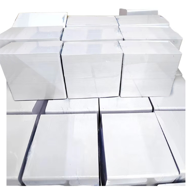 Wholesale High Quality Inkjet Blank PVC Card Colors Print Glossy White Blank Magnetic Card Plastic PVC Blank ID Card for Printer