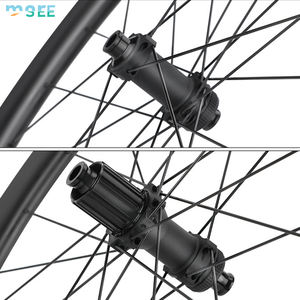 Paire de <span class=keywords><strong>roues</strong></span> de vélo de route en fibre de carbone SeeMore 700C 50 jantes en carbone de frein à disque ouvertes à profil haut avec moyeux de lame <span class=keywords><strong>roues</strong></span> de vélo colorées - Product Image 4