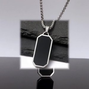 Collar con Colgante Personalizable de Acero Inoxidable con Grabado y Esmalte Brillante, Imprescindible para Hombres Hipster - Product Image 1