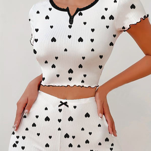 Ensemble pyjama pour femme à manches courtes et motif cœur, en jacquard côtelé, très vendu, pour le commerce électronique transfrontalier depuis l'Europe - Product Image 1