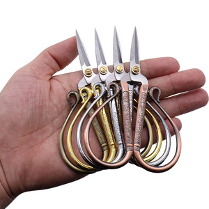 Stainless Steel Embroidery <b>Scissors</b> With Auspicious Cloud Design For Cross Stitch Crafting And <b>Sewing</b> Household Use - Product Image 3