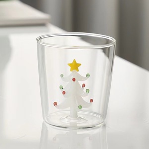 Yeni Tasarım 3D Noel Ağacı Şeffaf Cam Bardak, Sevimli Tatil Bardağı, Arkadaşlar ve Aileler İçin Noel Hediyesi Olarak İçecek Kullanımı İçin - Product Image 1