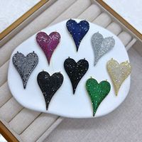 Cadeau de la Saint-Valentin 2026 Pendentif en forme de cœur entièrement serti de diamants Cadeau de la Saint-Valentin Bijoux en forme de cœur transparent noir coloré Accessoires