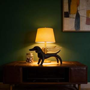 Statue de chien en résine personnalisée pour la décoration d'étagères et de tables, design moderne, sculpture artistique de chien avec des ailes - Product Image 4