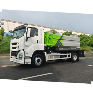 Japan I$Uzu Giga Combined Sewer Jetting Vacuum Tanker Truck - Product Image 5