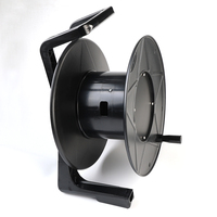 Système de tambour de bobine de câble en fibre rétractable pour panneau de fer robuste avec service personnalisé OEM pour câble audio CAT6 XLR 80M avec poignée