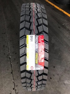 Pneu diagonal plein pour poids lourds certifié DOT 155/70R13 16 plis, neuf, remplacement USA OE 768504 Modèle 7.50-16 - Product Image 6
