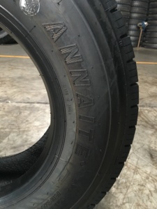 Doublecoin/Maxwind/Supermealer/<span class=keywords><strong>Toprunner</strong></span>/Runever245/70R17.5 10PR 120/116 LT245/75R16 Neumático de camión de fábrica - Product Image 3