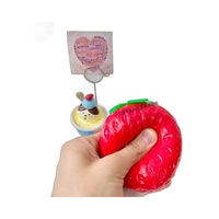Jouet Squishy Fraise - Jouet anti-stress en pâte souple aux couleurs vives pour les jeunes (15-35 ans) et tous les âges