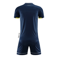 Derniers kits de football 100% en polyester kit complet de football meilleure qualité vente en gros de maillot de football de l'équipe de club kits de football pour enfants