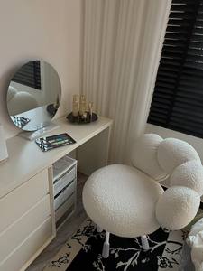 เก้าอี้ทรงอุ้งเท้าแมวสไตล์โมเดิร์น หมุนได้ พร้อมพนักพิง เก้าอี้ทำเล็บ เฟอร์นิเจอร์บ้าน เก้าอี้ห้องนั่งเล่น - Product Image 4