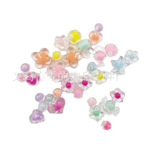 Cuentas de colores mixtos con forma de corazón, estrella y mariposa de Aomiao, de 8-16 mm, con agujeros rectos, para decoración de cadenas de teléfono DIY. - Product Image 5