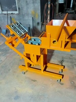 Machine manuelle de fabrication de briques creuses et de briques autobloquantes sans électricité