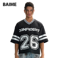 Vente chaude T-shirt de sport à col en V pour hommes de bonne qualité Maillot Streetwear respirant Coupe ample Style Hip Hop pour une utilisation en extérieur