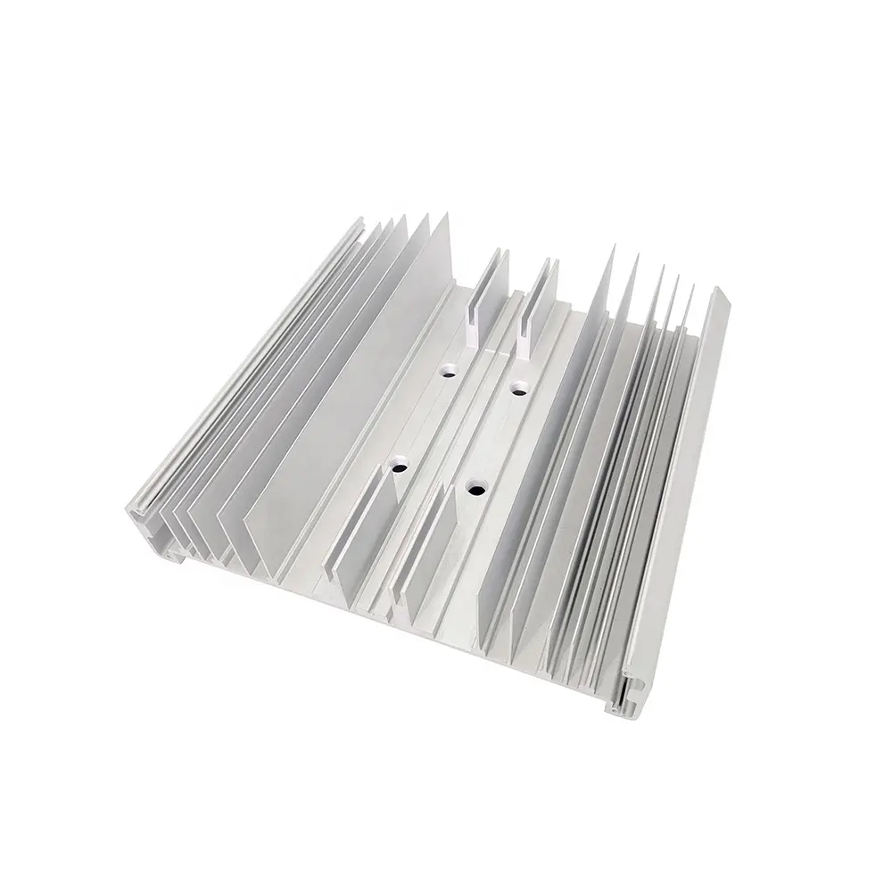 Dissipatore di calore in alluminio ad angolo quadrato con profilo in alluminio ad alta precisione per estrusione