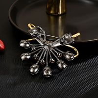 XILIANGFEIZI Nouvelle Broche Papillon Élégante et Haut de Gamme en Ruban Doré avec Cristaux Autrichiens et Accessoires Bleu Foncé Raffinés