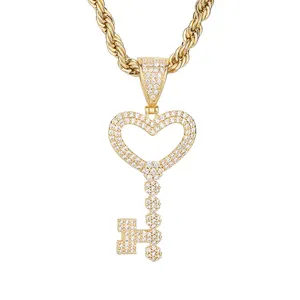 Discothèque Hip Hop Plaqué Or 14k clé en forme de coeur Moissanite Cuivre Pendentifs et Colliers