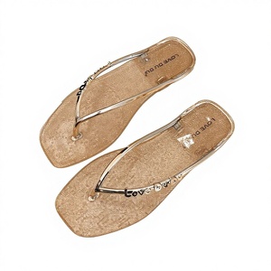 핫세일 골드 스퀘어 토 스트랩 플립플롭 2025 여름 신상 트렌디 비치 샌들 해변용 - Product Image 2