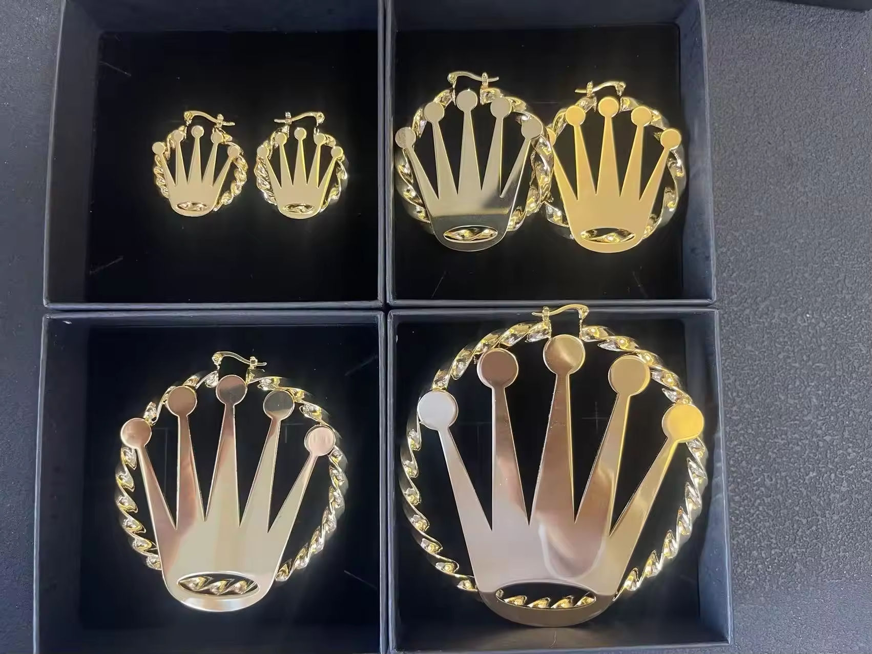 มงกุฎทองคำ