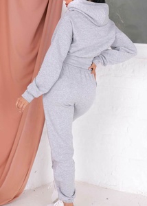 Conjunto Deportivo Informal de Dos Piezas para Mujer, Sudadera con Capucha y Pantalones Jogger, con Bolsillos, Estilo Crop - Product Image 3