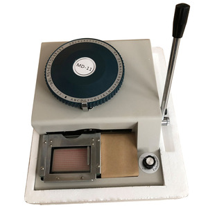 MD-11 PVC <span class=keywords><strong>Card</strong></span> <span class=keywords><strong>Embossing</strong></span> <span class=keywords><strong>Machine</strong></span> e MD-12 Hot Foil Stamping <span class=keywords><strong>Machine</strong></span> - Product Image 3