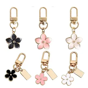 Custom Golden Flower Keychain Cute Handbag Key Chain Cherry Blossoms Keychains Personalized Women Girls Key Ring Creative Gift