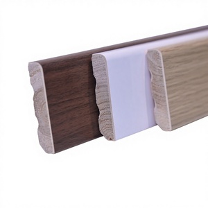 Plinthe en bois massif en <span class=keywords><strong>sapin</strong></span> de Chine 60x12,5 mm, peinte à base d'eau - Product Image 1