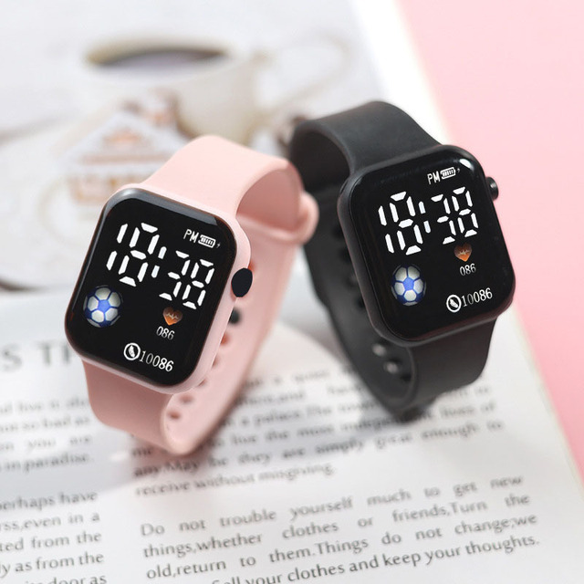 Factory Source Fashion Football Hand Ring Digital LED Square Watch Plastic Man Women Student Decoration Electronic Watch