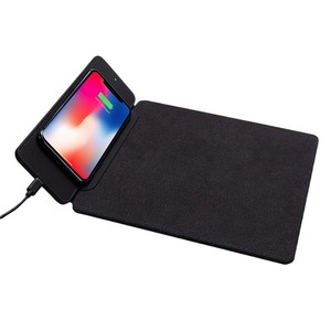 <span class=keywords><strong>2025</strong></span> năm mới thả nước nóng chuột <span class=keywords><strong>Pad</strong></span> với 10W 15W sạc không dây PU Qi không dây sạc vuông da phong cách cho văn phòng sử dụng - Product Image 1