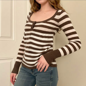 Suéter Cómodo de Punto a Rayas - Suéter Femenino Ajustado con Cuello Redondo - Product Image 3