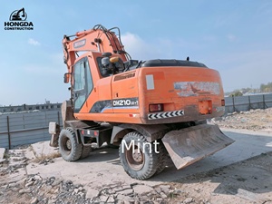 Excavatrice d'occasion Doosan Excavatrice sur pneus DH210W-7 à vendre Doosan 210 Fabriqué en Corée à vendre à bas prix - Product Image 2